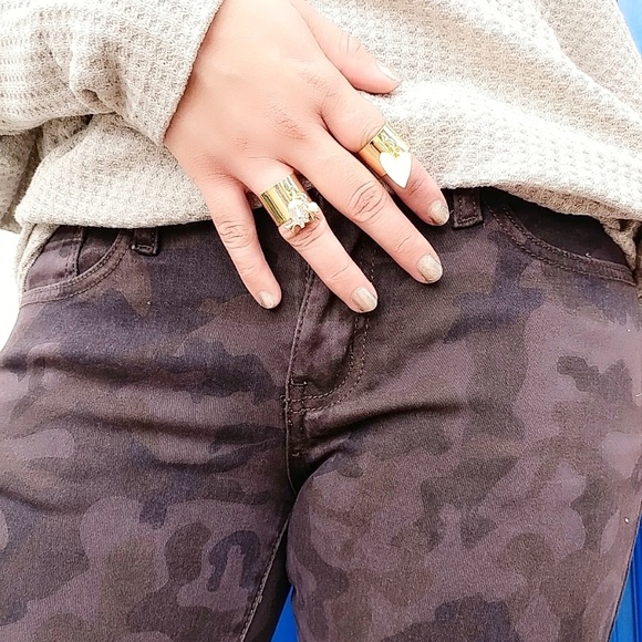 Camouflage distressed jeans - Picture 3 of 4