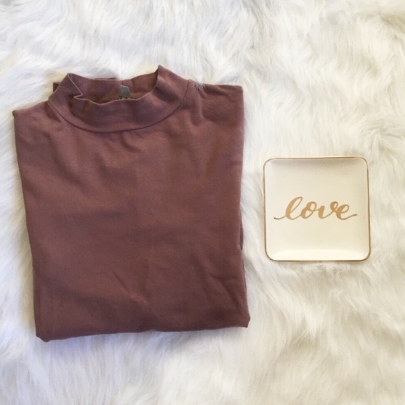 Charlotte Russe Tops - Charlotte Russe Mauve Mock Neck Fitted Top