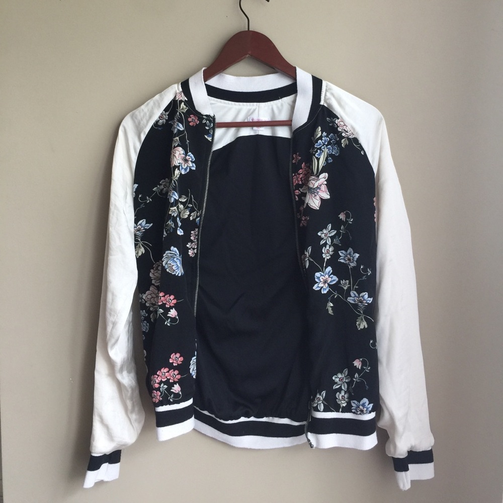 Flower print silk like bomber jacket