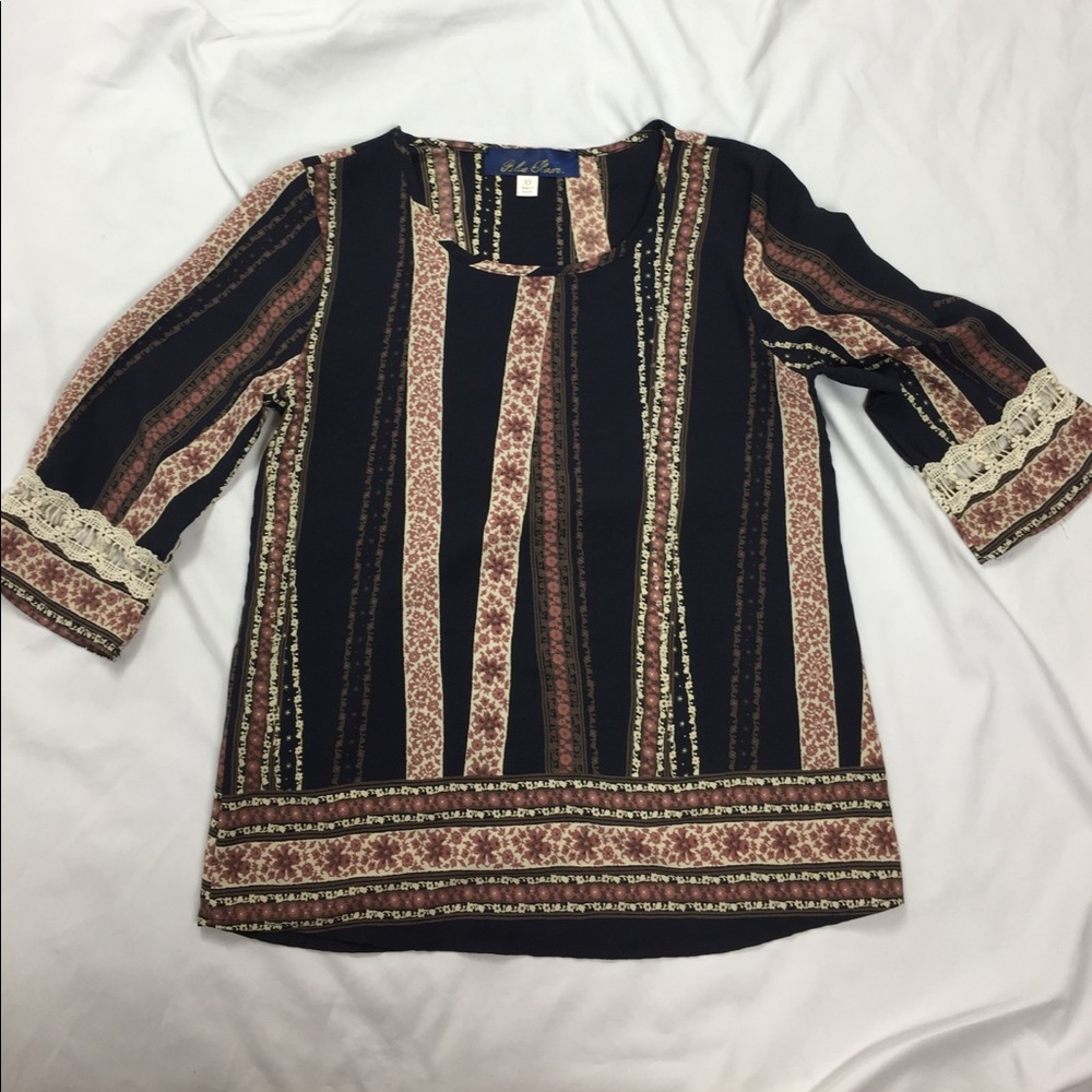 Blue Skies Blouse XS Black & Burgundy