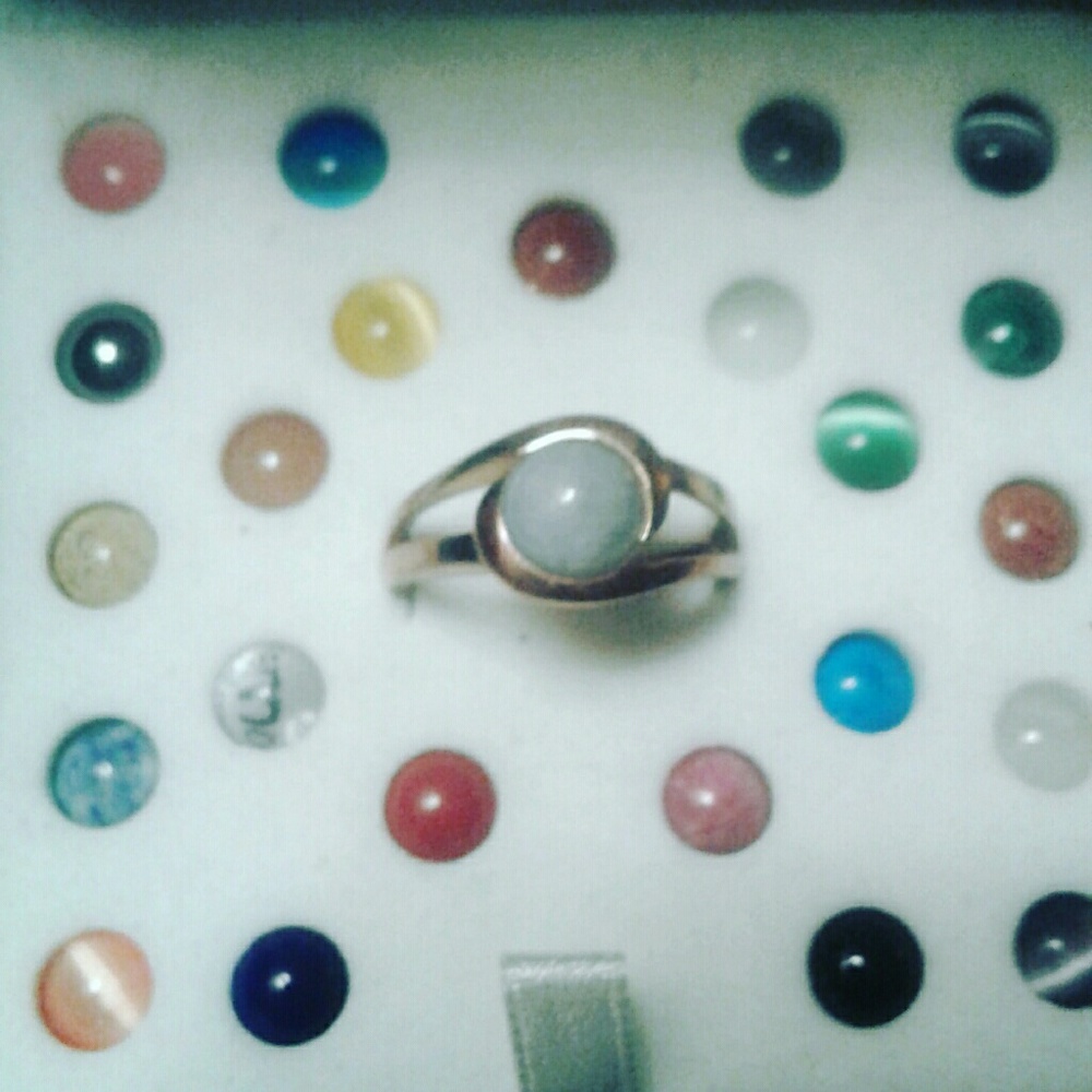 Ring with Variety of Crystals