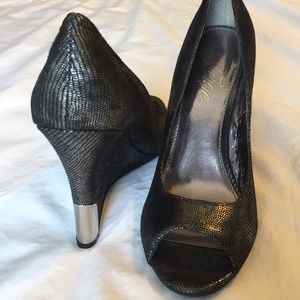 Fergie peep toe wedges