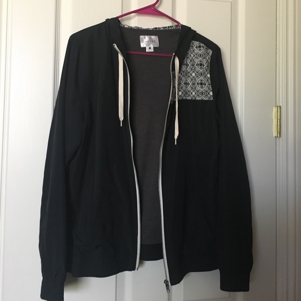 Zumiez Women's Windbreaker