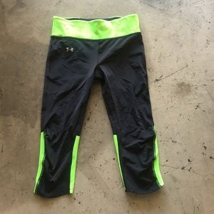 Cropped under armour leggings