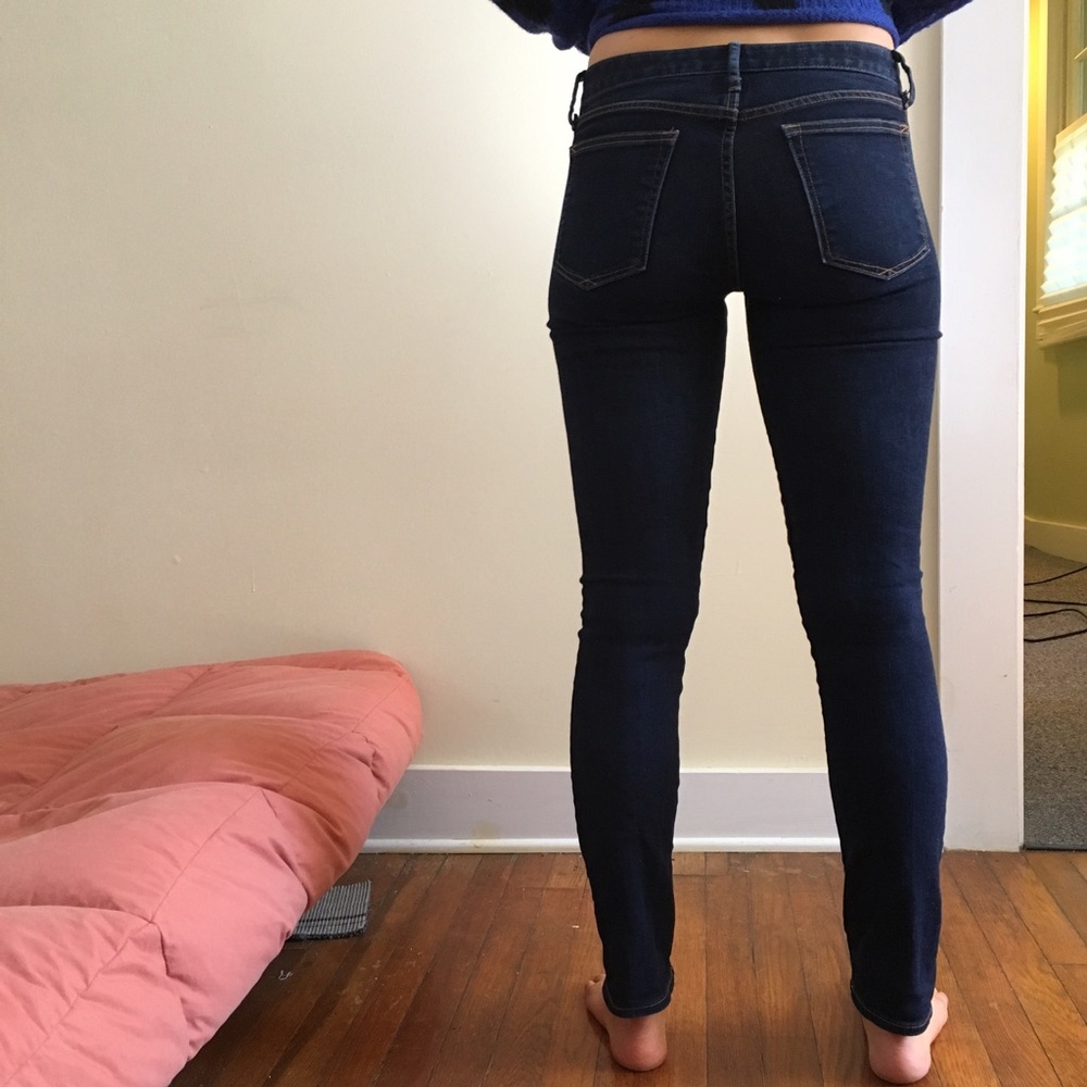 Gap dark wash skinny jeans
