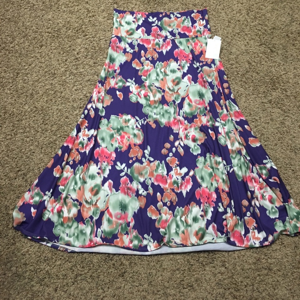 Brand new Lula roe Maxi skirt