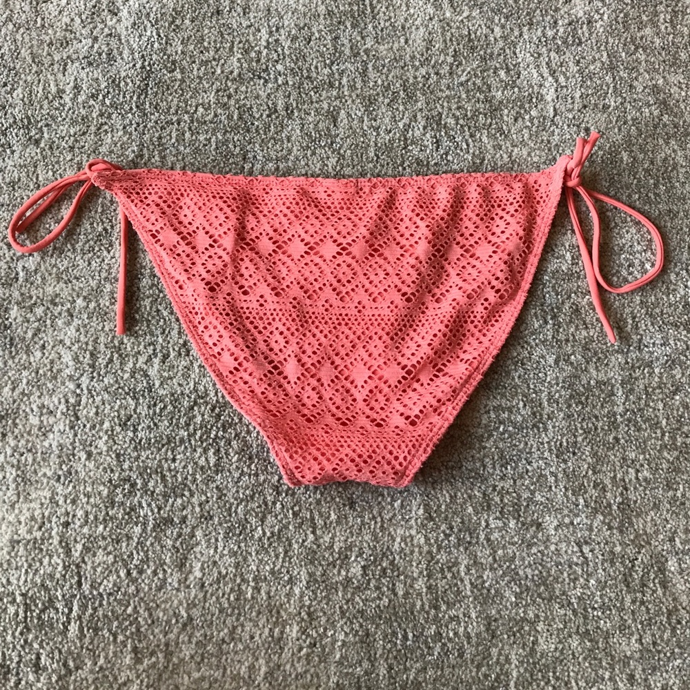 String bikini bottoms by Roxy - Picture 2 of 3