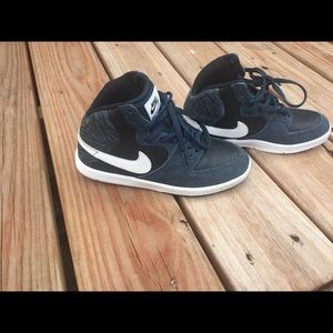 Nike. Paul Rodrigez lunarlon.Mid-Tops. K4-Wmn sz6.