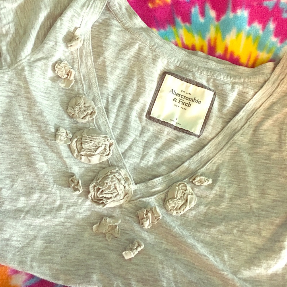 Abercrombie & Fitch Gray Rose Shirt