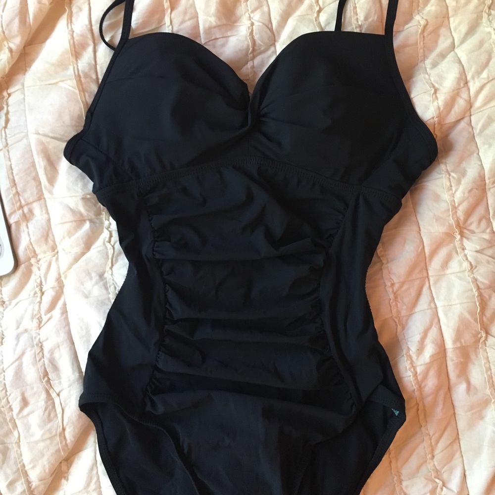 Love Your Assets 1 piece