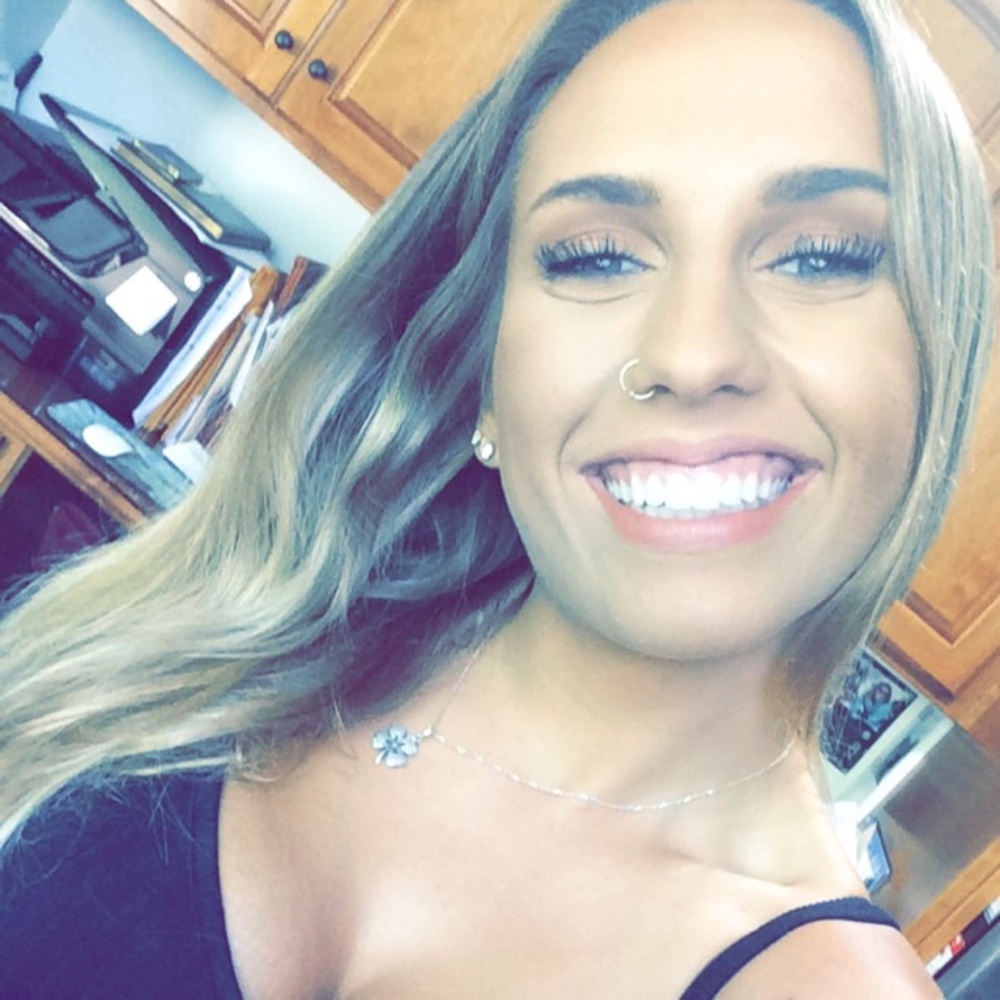 Meet your Posher, Victoria