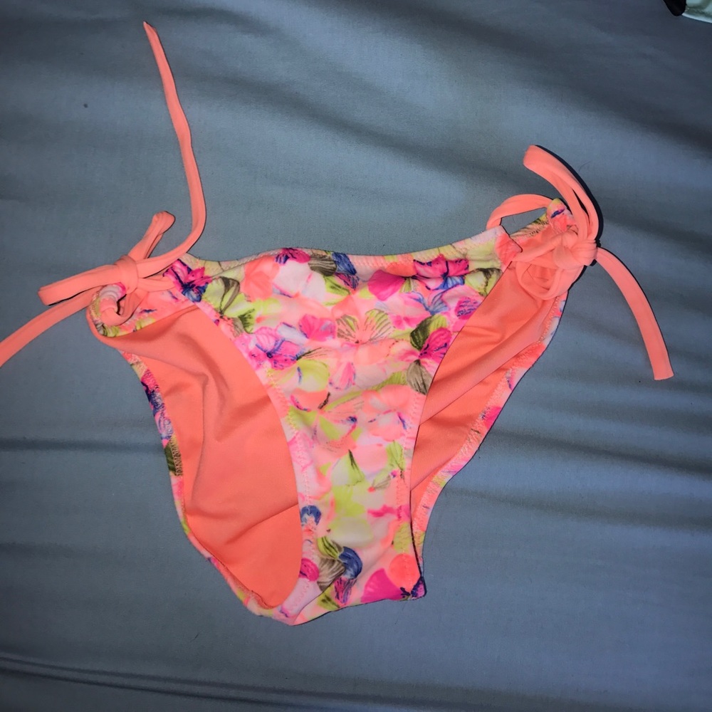 bikini bottoms from VS...make an offer