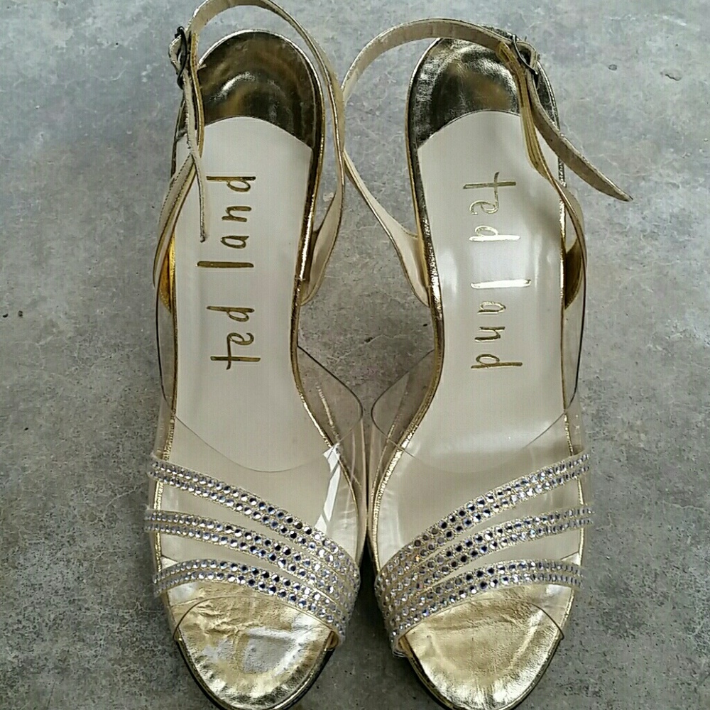 VTG Gorgeous Gold Ted Land Heels!♡♡♡