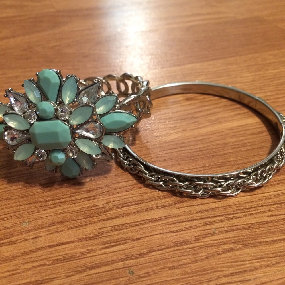 🔥SALE!!!!🔥CATO COSTUME JEWELRY BRACELET SET