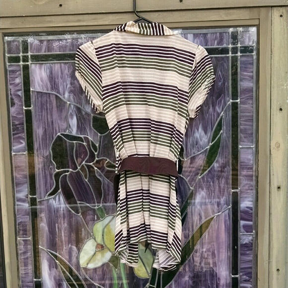 Striped Tunic Blouse W/ Undershirt And Belt - Picture 2 of 7