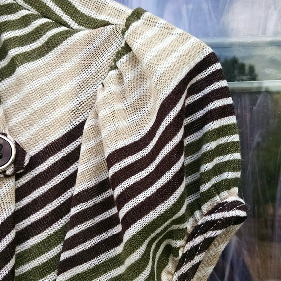Striped Tunic Blouse W/ Undershirt And Belt - Picture 5 of 7