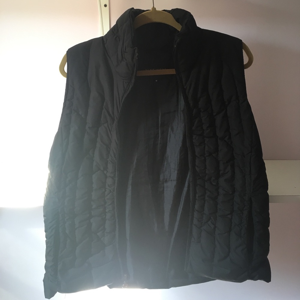 NINE WEST BLACK PUFFY VEST