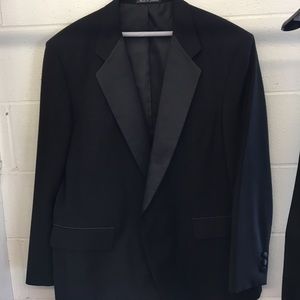 Man's 2pc  Wool Tuxedo size 48 Regular