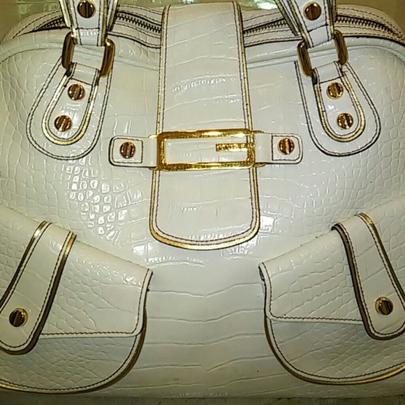 Guess Bag - Picture 4 of 8