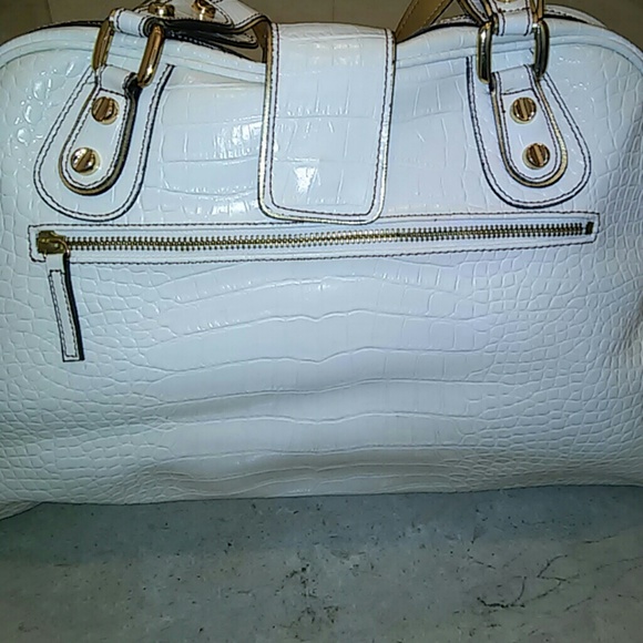 Guess Bag - Picture 2 of 8