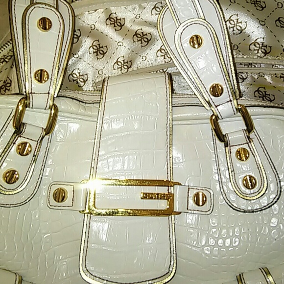 Guess Bag - Picture 6 of 8