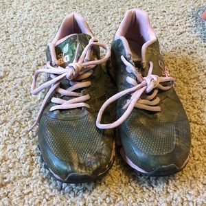 Camo women's hiking shoes