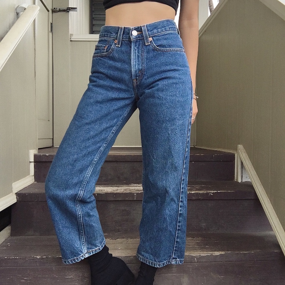 ❌SOLD❌ Vintage High Waist Levi's Cropped Wide Leg