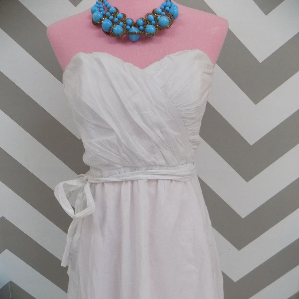 Strapless Size 2 White Express Dress