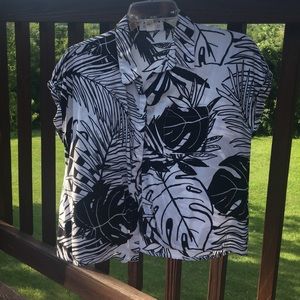 Black and white Forever 21 Crop top