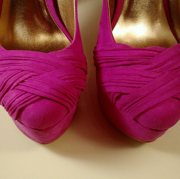 MAGENTA PLATFORM PUMPS - Picture 3 of 4