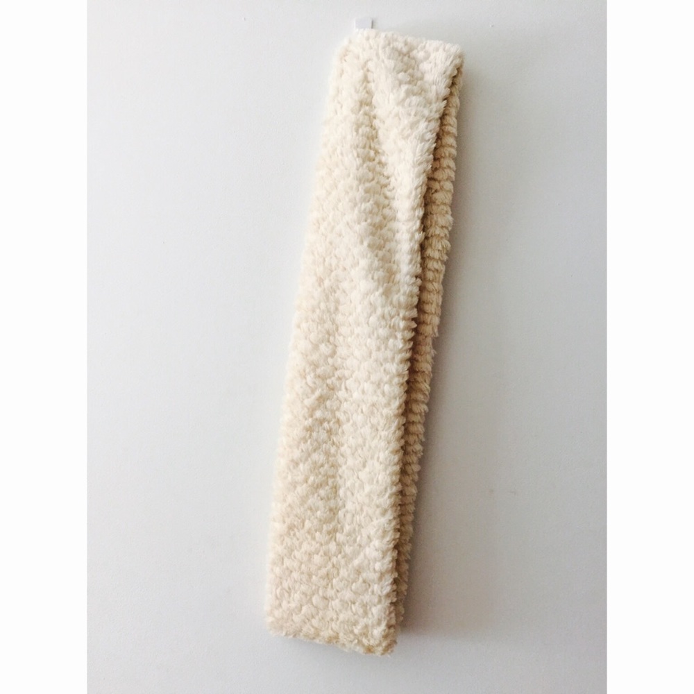 Kenneth Cole Infinity scarf