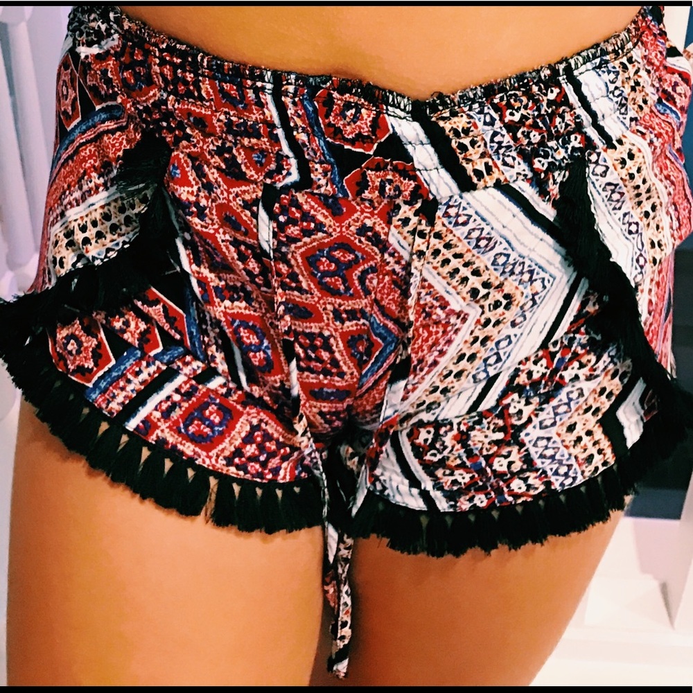 Daddy tribal red and black shorts