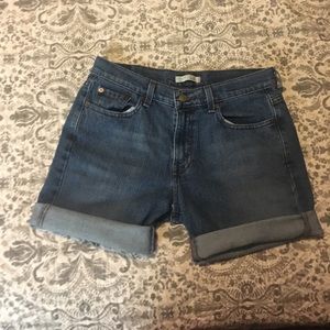 Levi jean shorts