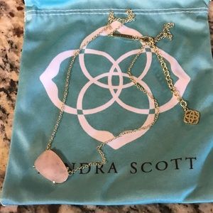 Like New Kendra Scott Dylan Necklace - Rose Quartz