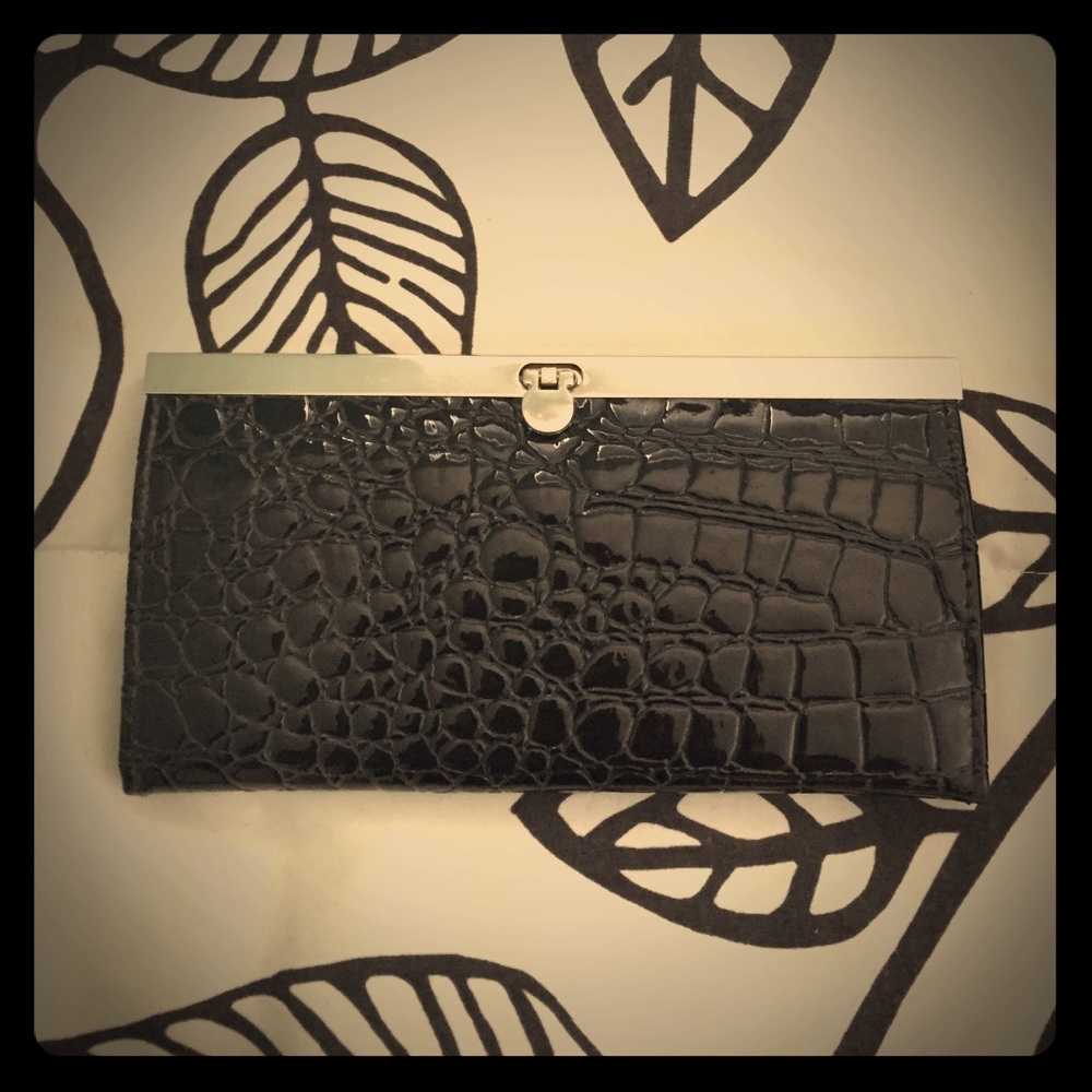 Black wallet