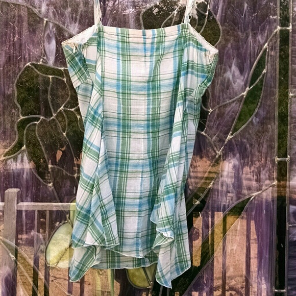 Candie's Flowy Gingham Dress Top - Picture 5 of 6
