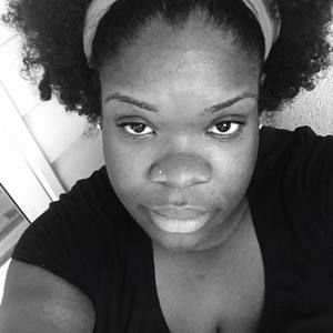 Meet your Posher, Adrienne