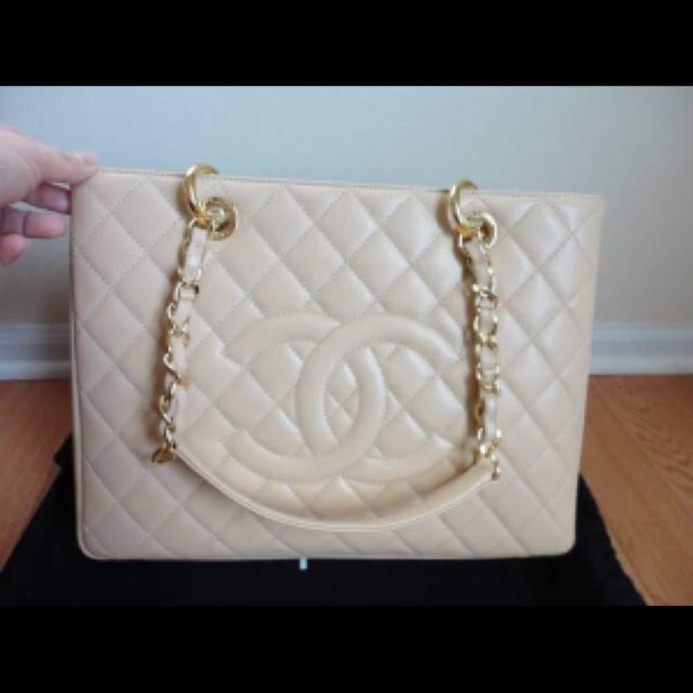 Chanel Grand Shopper