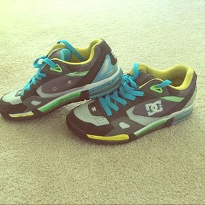 DC skate shoes