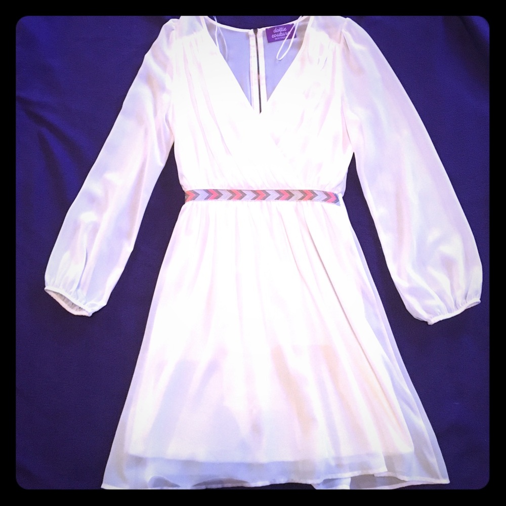 White dress - Picture 2 of 2