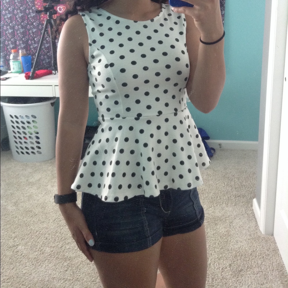 Red and white flow shirt