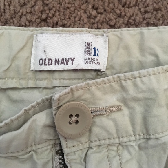 Old Navy shorts - Picture 3 of 3