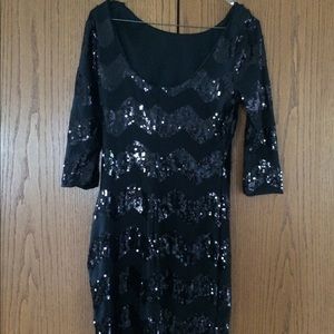 Black and sequins chevron body con dress