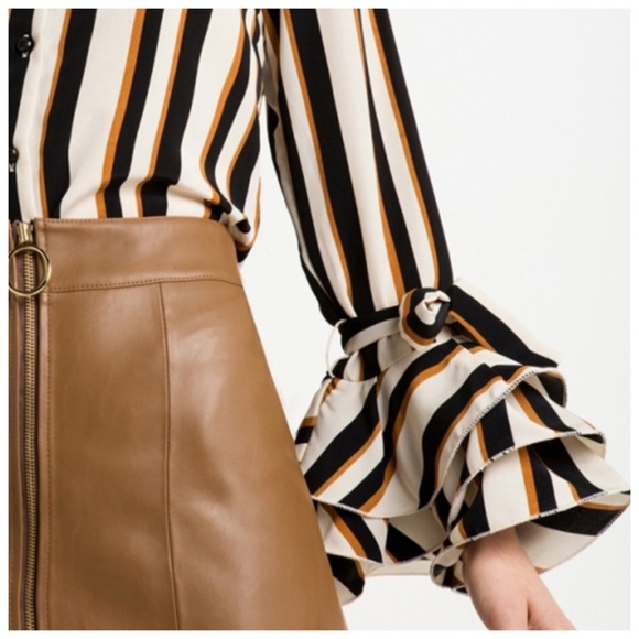 🆕 Brown & Ivory Stripe Ruffle Tie Sleeve Top - Picture 2 of 4