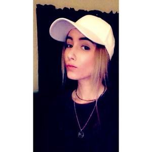 Meet your Posher, Nadia