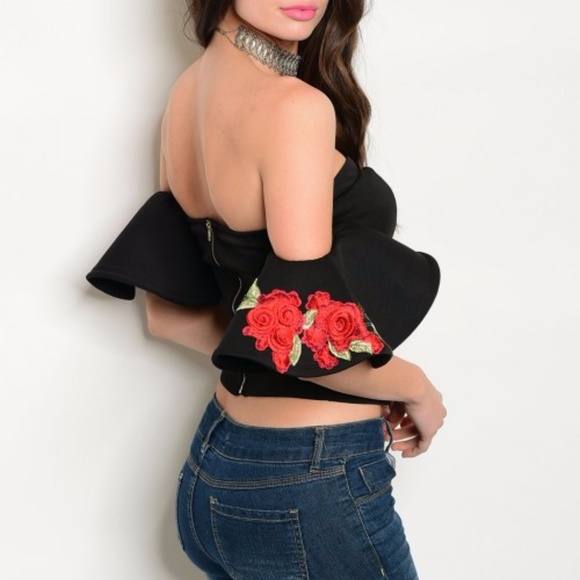 Stunning ruffles sleeve top - Picture 2 of 3