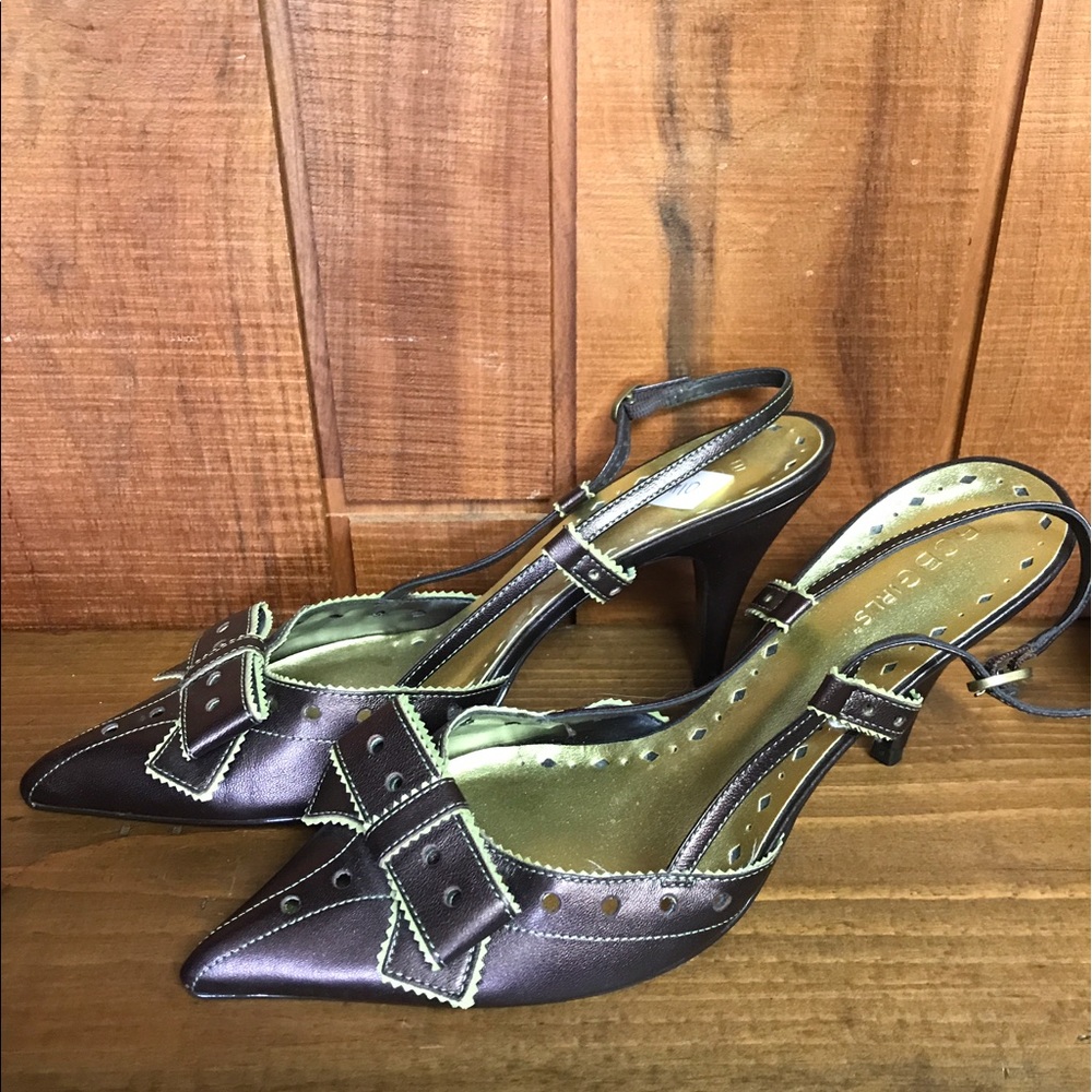 BCBG kitten heels