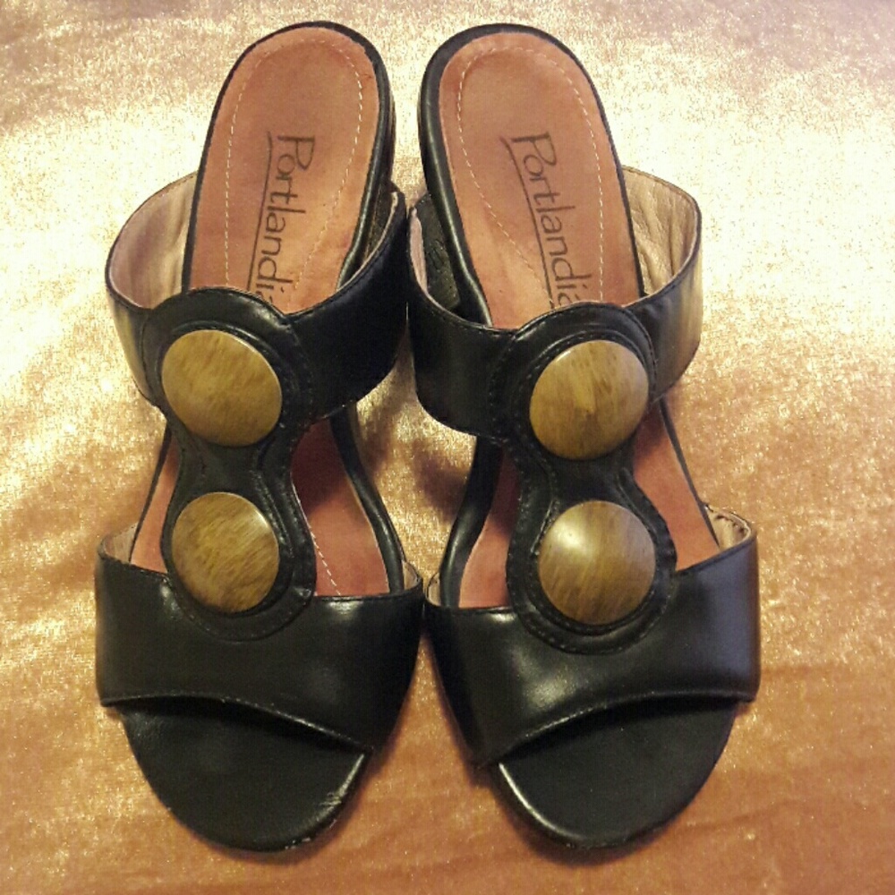 Black Portlandia Mid Hill Shoes