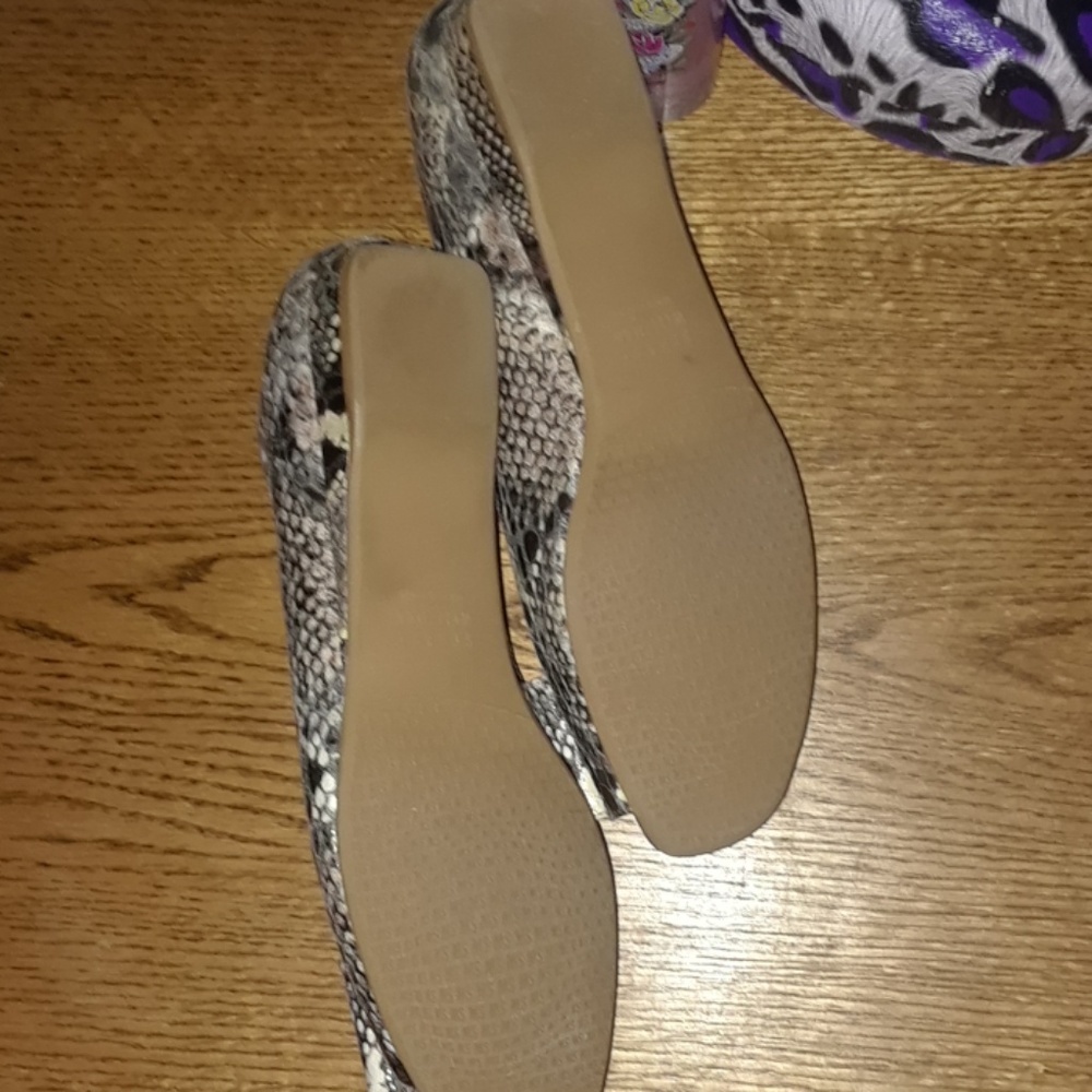 Stuart Weitzman Python Demi Wedges With Bows - image 4