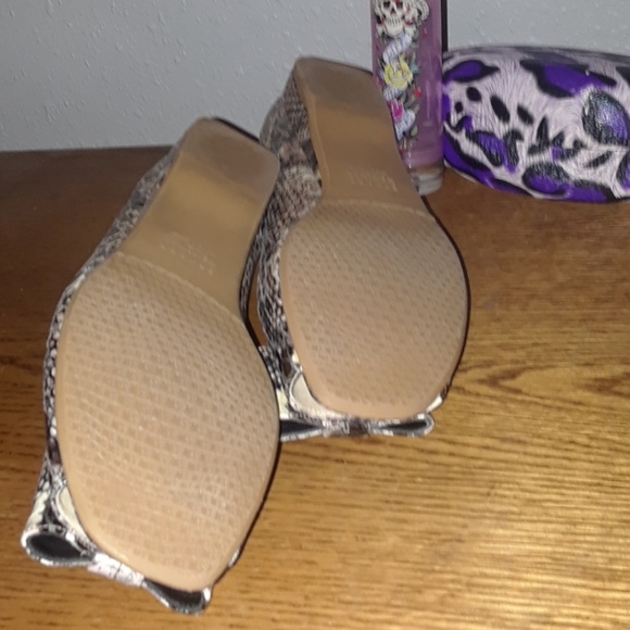 Stuart Weitzman python demi wedges with bows - Picture 5 of 6